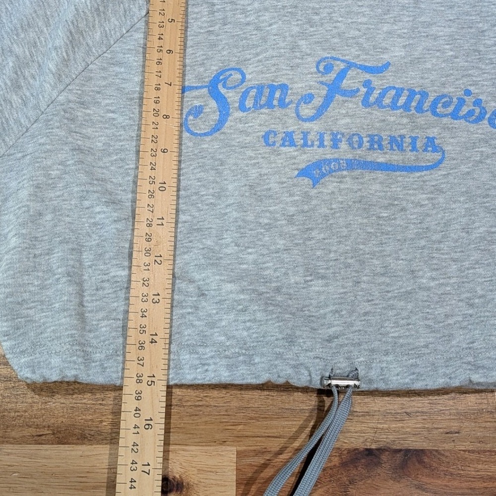 Bershka Womens Crop‎ Sweatshirt Small San Francisco Graphic Y2K Coastal Casual - Picture 6 of 9